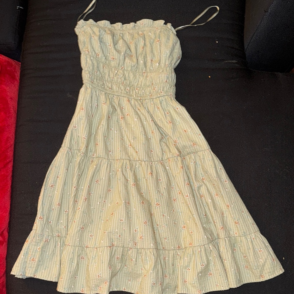 Aeropostale Strapless Dress in Cream with Floral Pattern